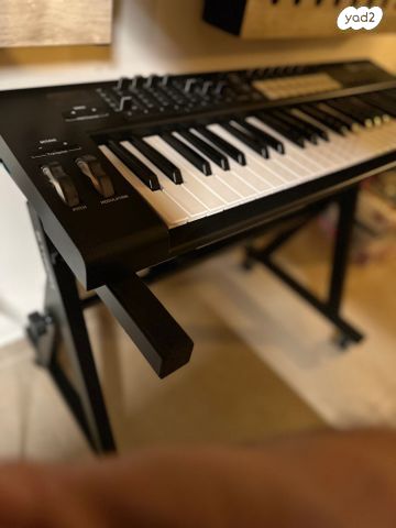 Novation launcheky 49