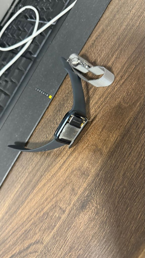 Apple watch series 8