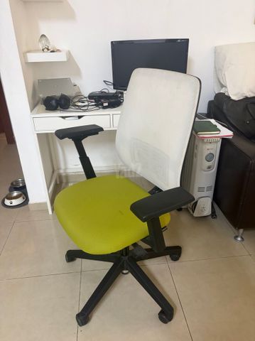 כיסא משרדי