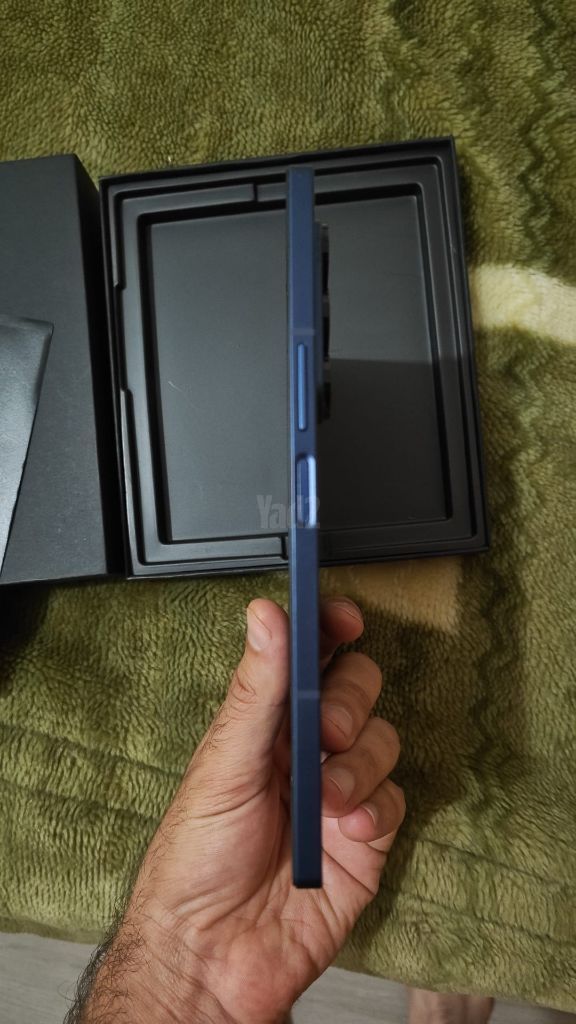 Fold 6 פולד 256
