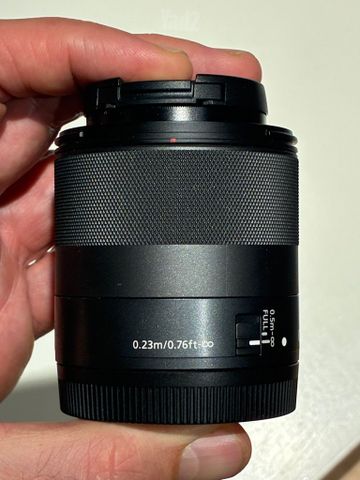 עדשת Canon EF-M 32mm f/1.4 STM