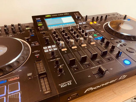 Pioneer XDJ XZ