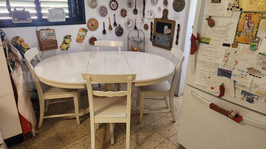 שולחן עגול