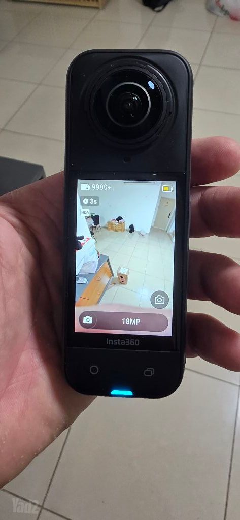 מצלמת אינסטה 360 x5