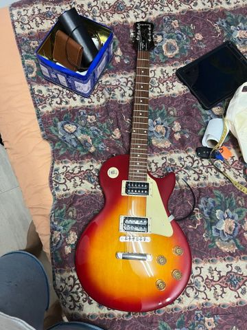 גיטרה חשמלית epiphone