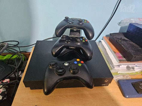 Xbox One S 1TB  + שלט וכבלים
