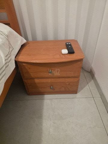 מיטה ו2 שידות