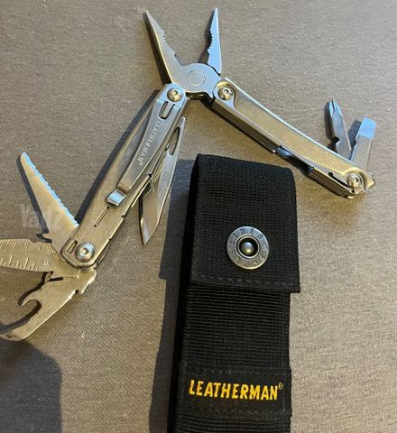 במצב חדש Leatherman Bolster