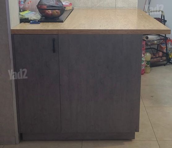 אי וכסאות