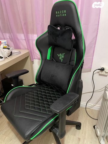 כיסא גיימינג איכותי RAZER