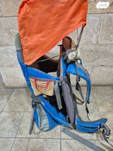 מנשא לטיולים