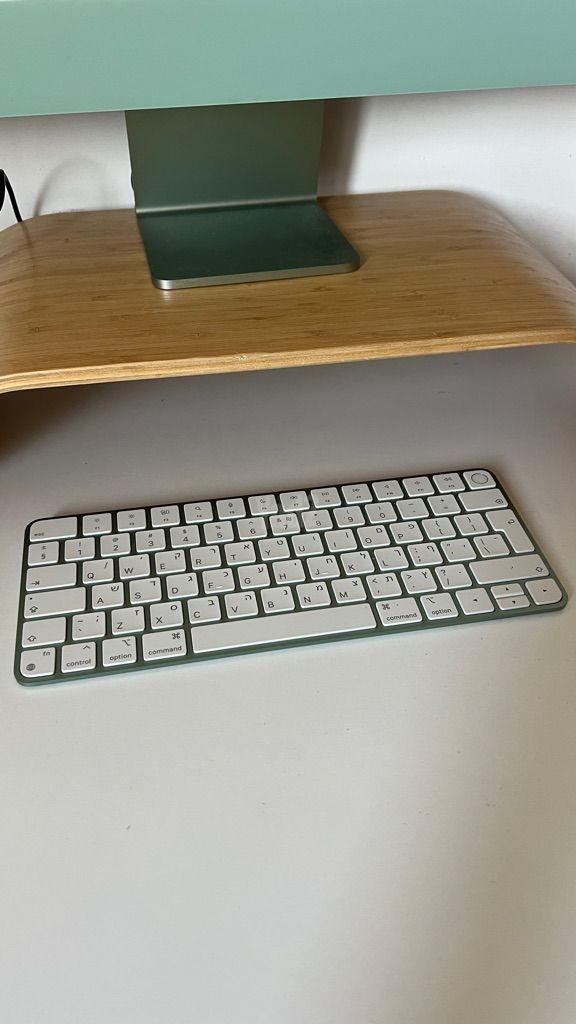 Imac  24 apple M1 ירוק