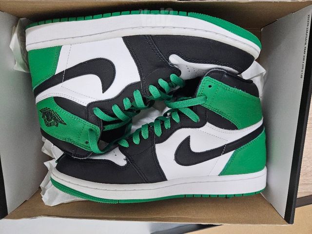 נעלי Air Jordan 1 High