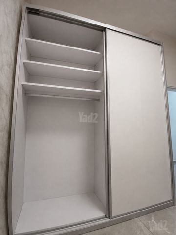 ארון הזזה