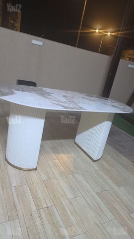 שולחן