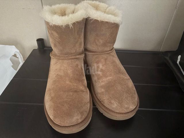 Ugg