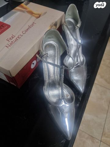 נעלי עקב כחדש