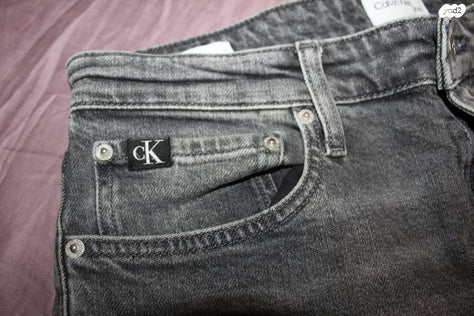 גינס calvin klein לגבר