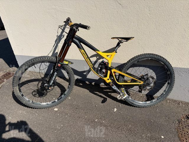 דאונהיל Polygon DH