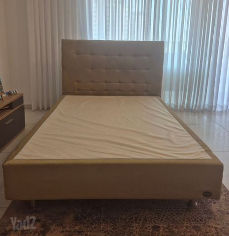 מיטה  140/190 עם ארגז