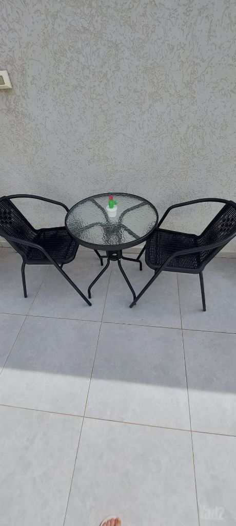 שולחנות