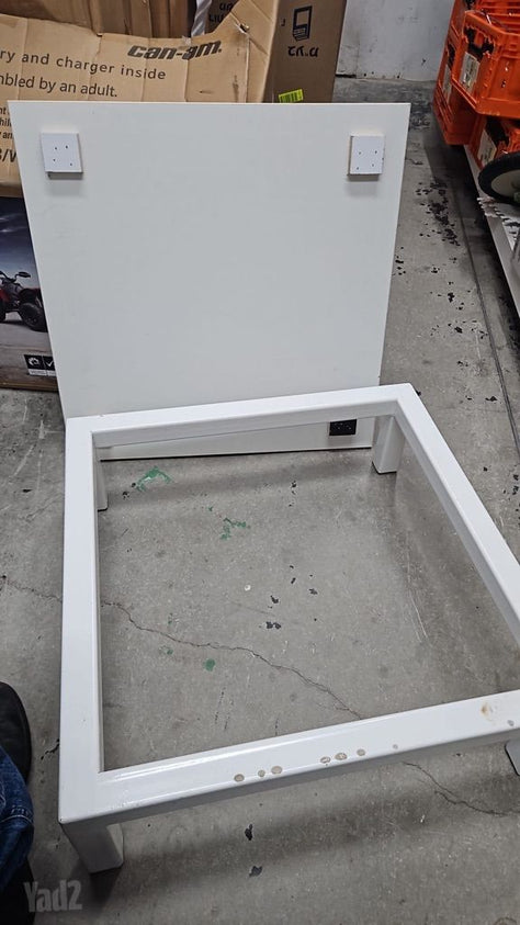 במות תצוגה 60*60.