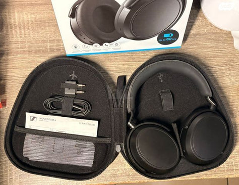 אוזניות Sennheiser Momentum 4