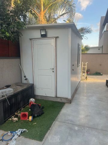מחסן פנל מבודד