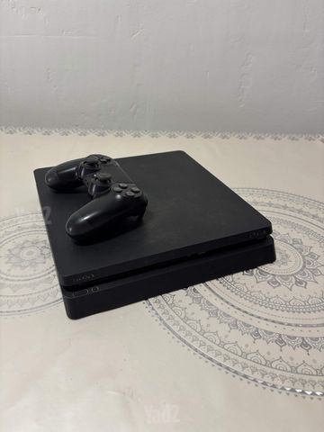 PlayStation 4 Slim 500GB