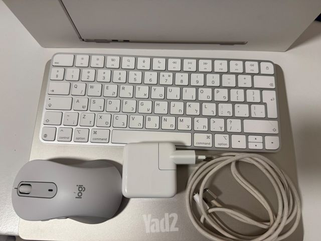 MacBook Air  כמו חדש סט