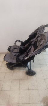 עגלת תאומים