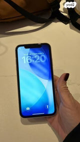 iPhone 11  במצב חדש סוללה 100%