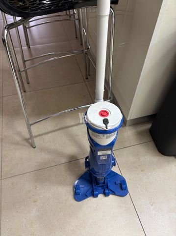 שואב לבריכה