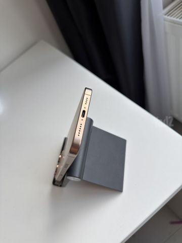 ‏iPhone 16 Pro Max