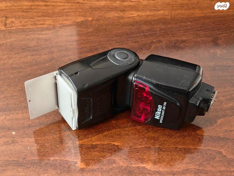 Nikon sb700 פלאש