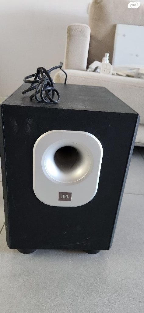 רמקולים jbl  לקולנוע ביתי