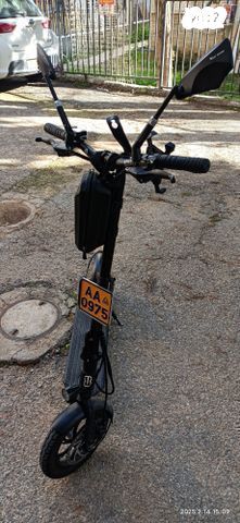 קורקינט 8T דגם A12 כמו חדש!