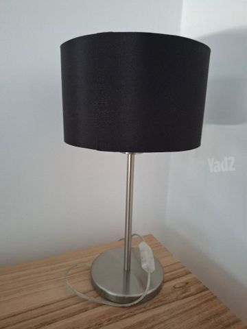 מנורת שולחן