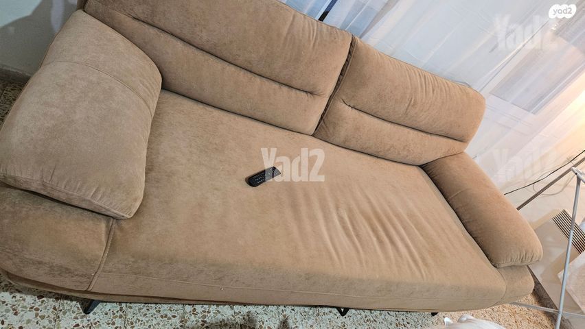 ספת תלת מושב