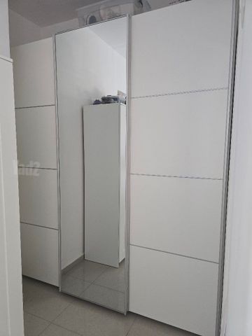 ארון בגדים