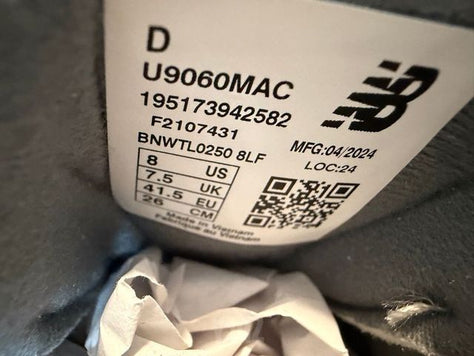 New Balance 9060 - New