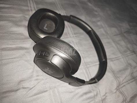 אוזניות JBL TUNE760NC