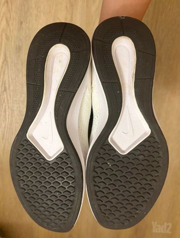 נעלי ריצה Nike