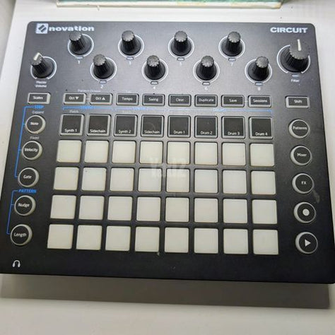 Novation Circuit