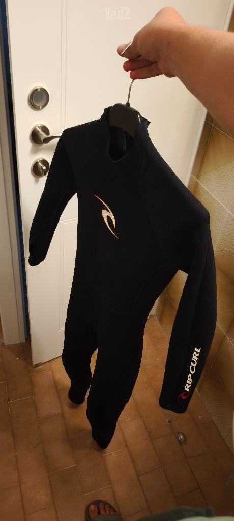 חליפת גלישה rip curl