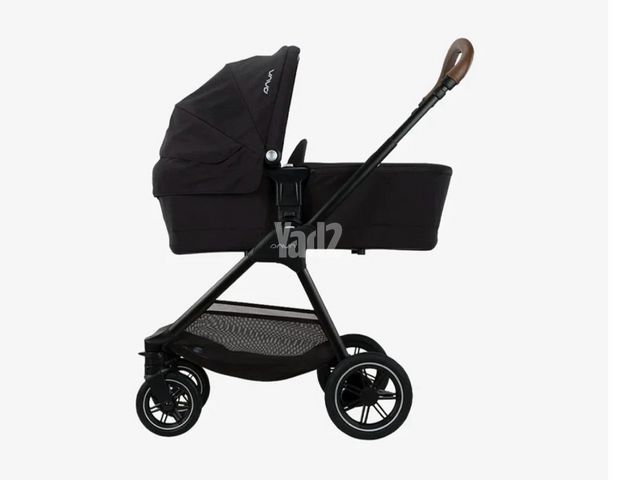 עגלת nuna triv next