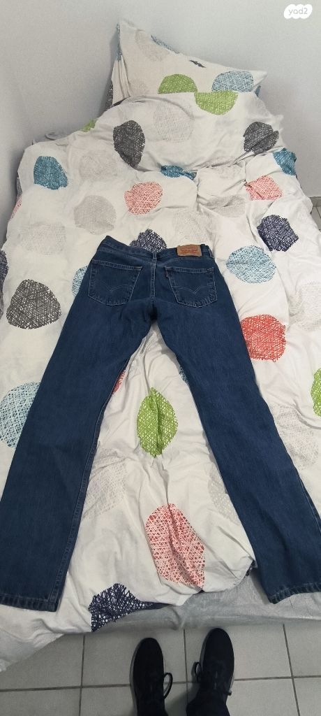 ג׳ינס של levis גזרה slim