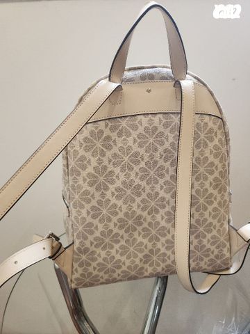 תיג גב יוקרתי של KateSpade NYC