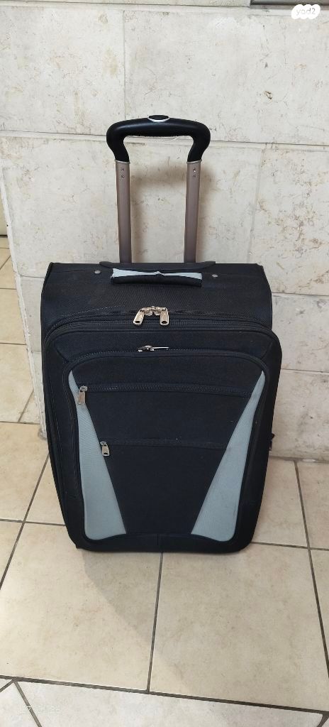 מזוודה 24" בינונית