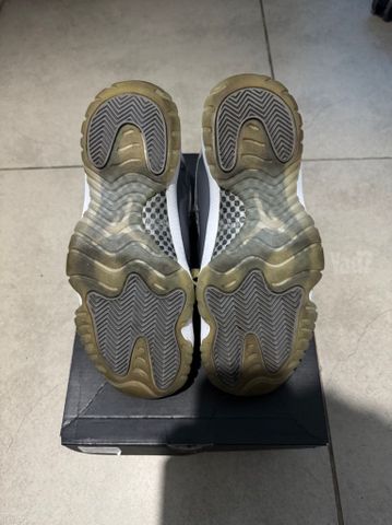 נעלי Jordan 11 Cool Grey